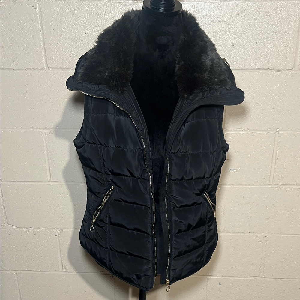 H&M Black Puffer Vest with Faux Fur Trim
